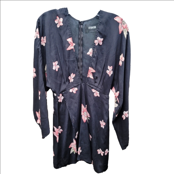 EUC Reformation Misha Floral Pocket Dress - Picture 5 of 9